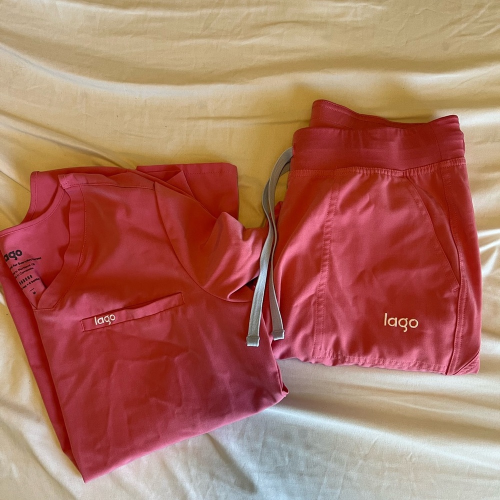 Lago Pink New Scrub pants (joggers) and shirt